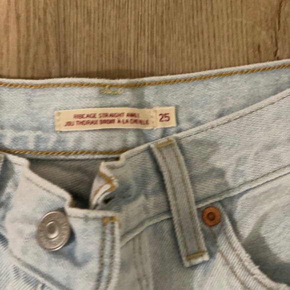 Levi’s size 25 - Picture 2 of 3